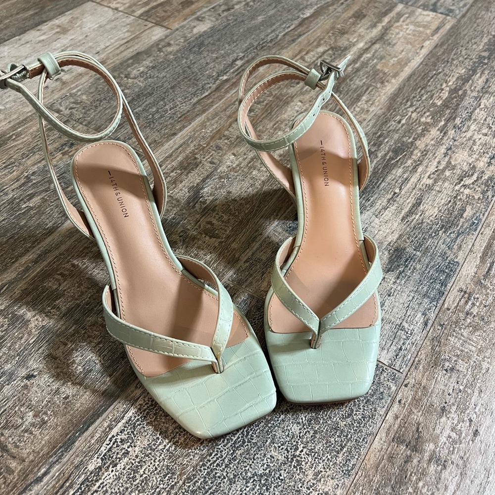 14th & Union New Sage Green Heel